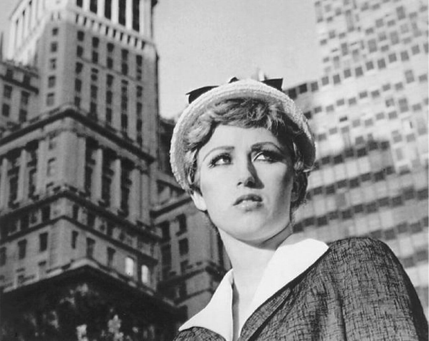 30 Most Influential Women Artists Alive Today Graphic